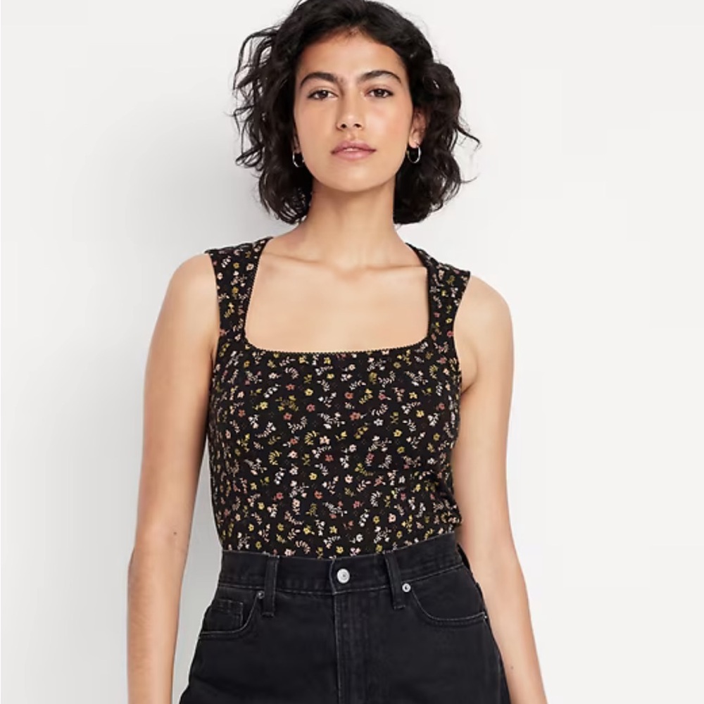 NWT Old Navy Black Floral Tank Top